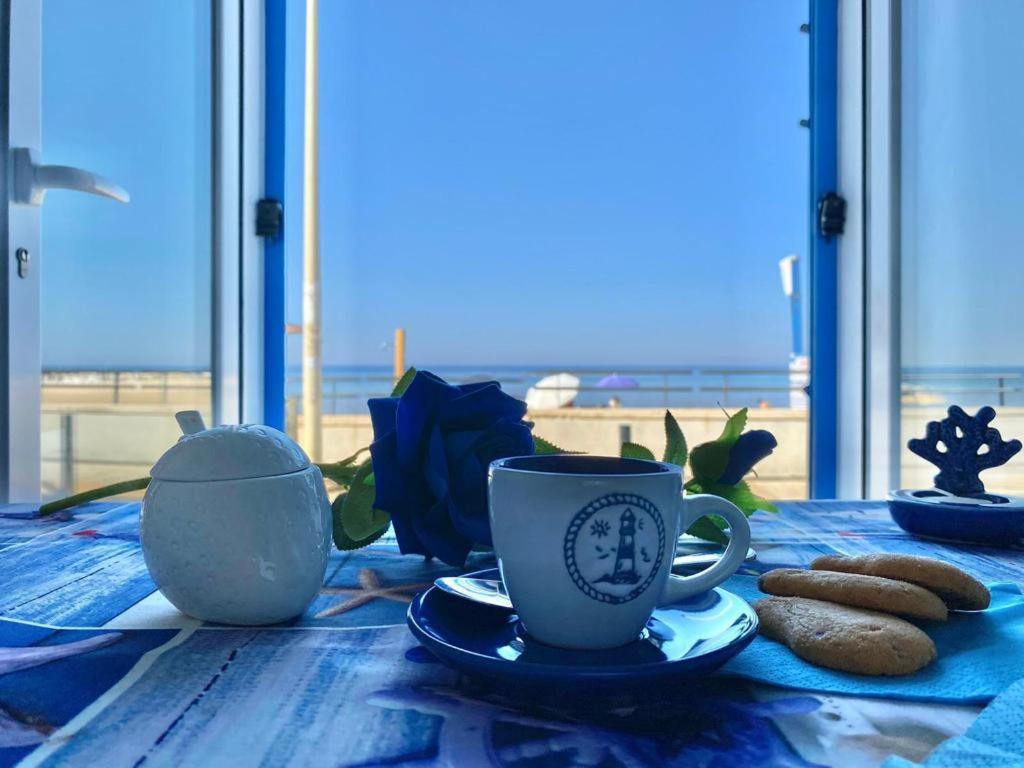 Blue Velvet Hotel Punta Secca Bagian luar foto